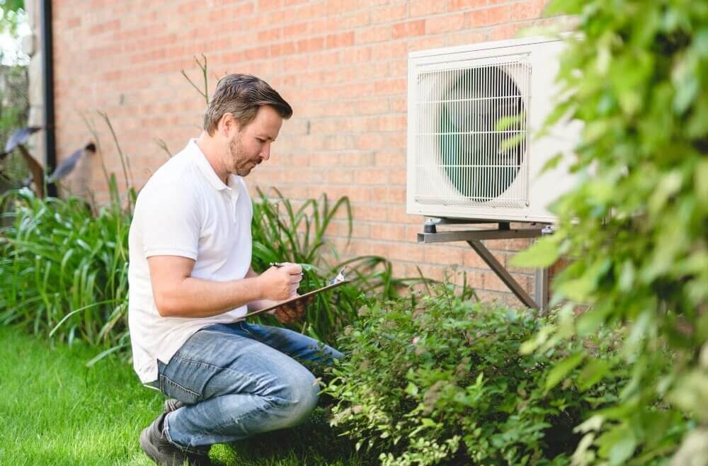 5 signes qui montrent que votre climatisation ou votre PAC a besoin d’une révision