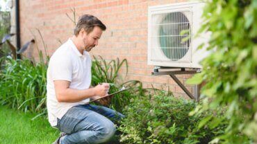 5 signes qui montrent que votre climatisation ou votre PAC a besoin d&rsquo;une révision
